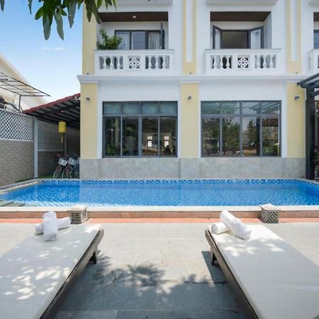 Hotel Front Beach Hội An Buitenkant foto