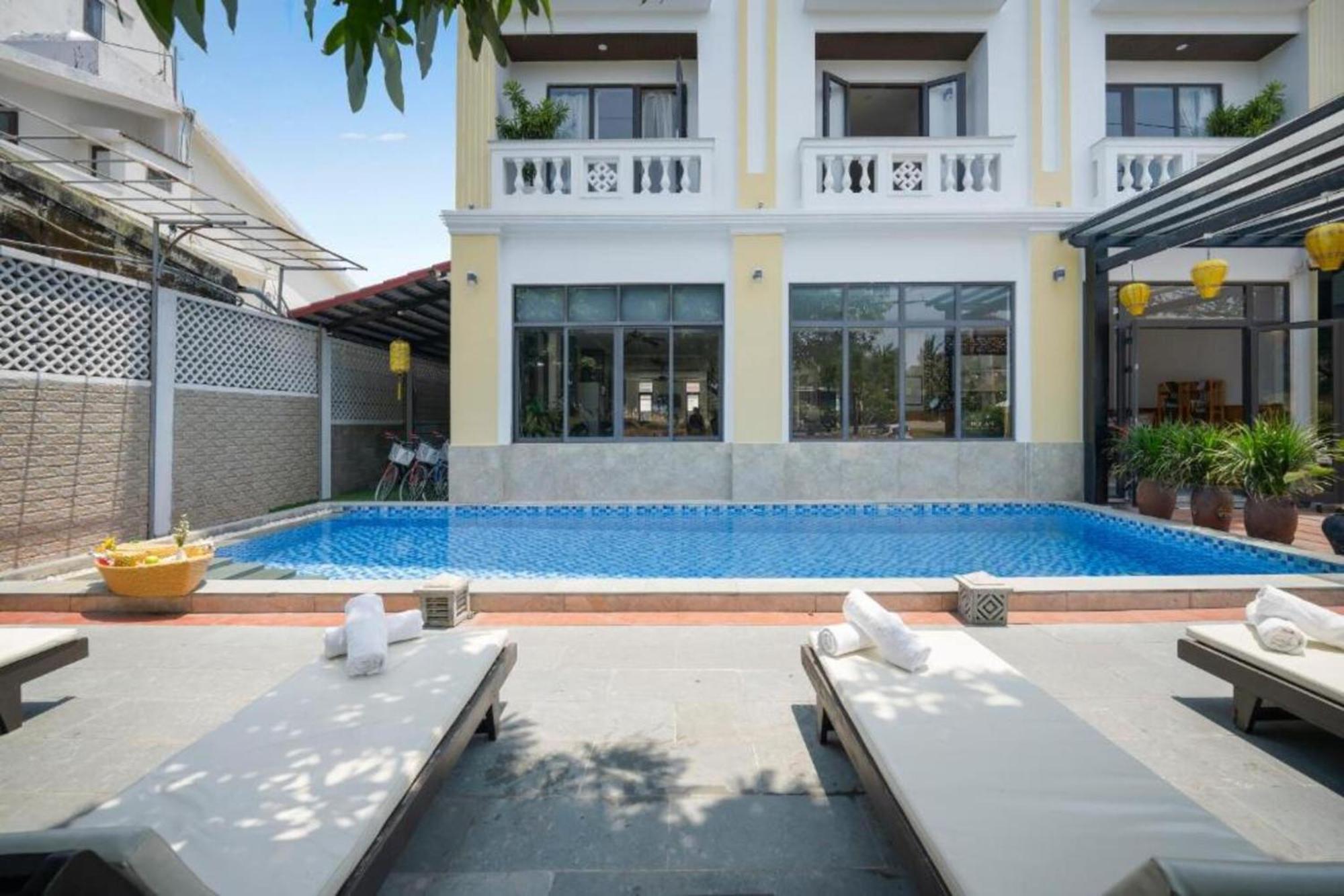 Hotel Front Beach Hội An Buitenkant foto